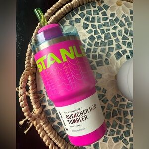 Stanley VIVID VIOLET REVERB 20oz Tumbler